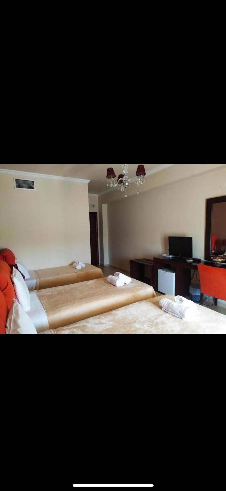 סימוולי Faraggi Hotel מראה חיצוני תמונה