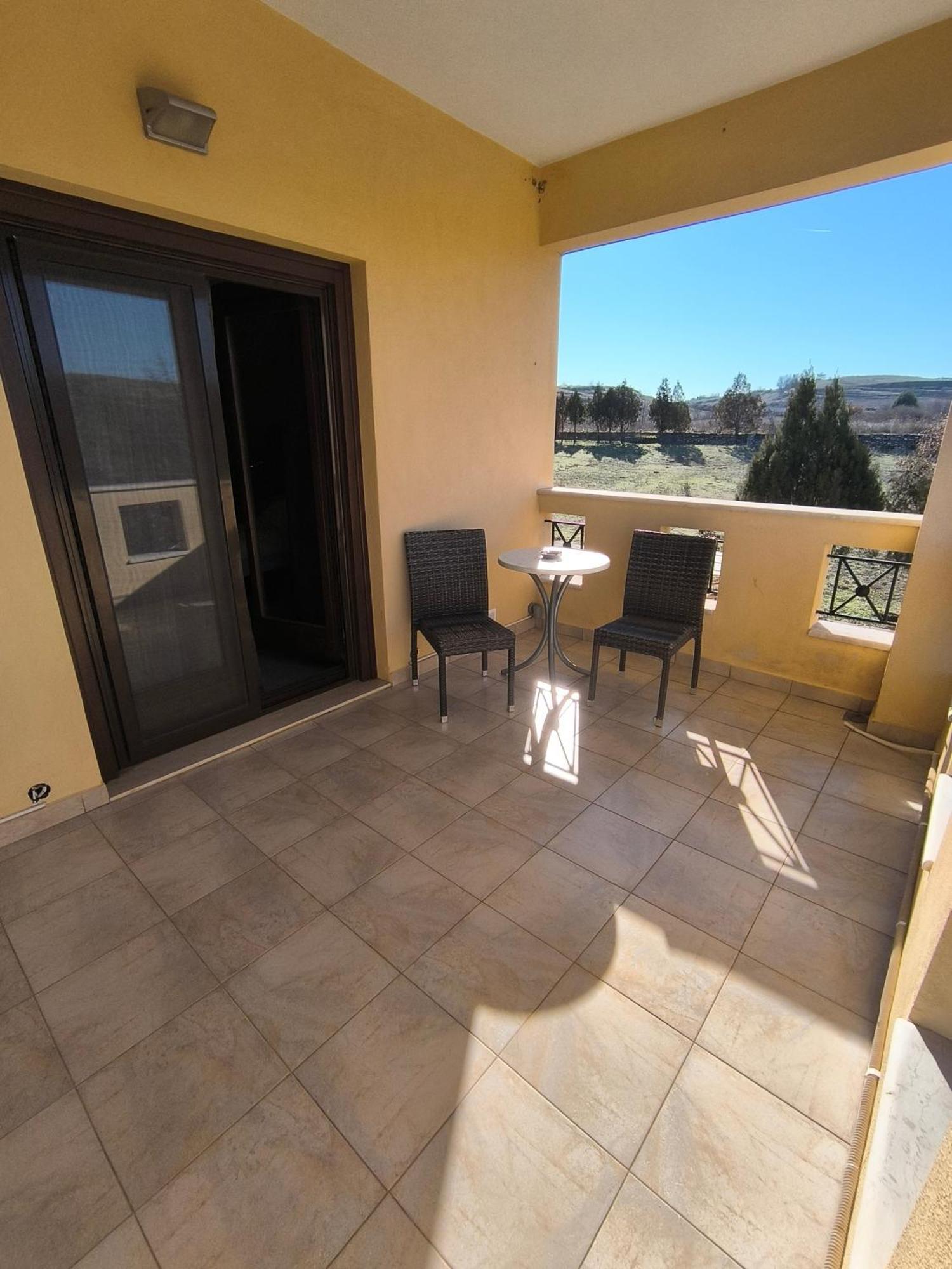 סימוולי Faraggi Hotel מראה חיצוני תמונה