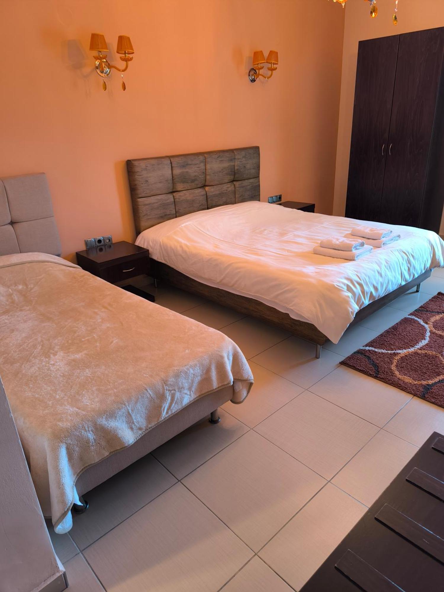 סימוולי Faraggi Hotel מראה חיצוני תמונה