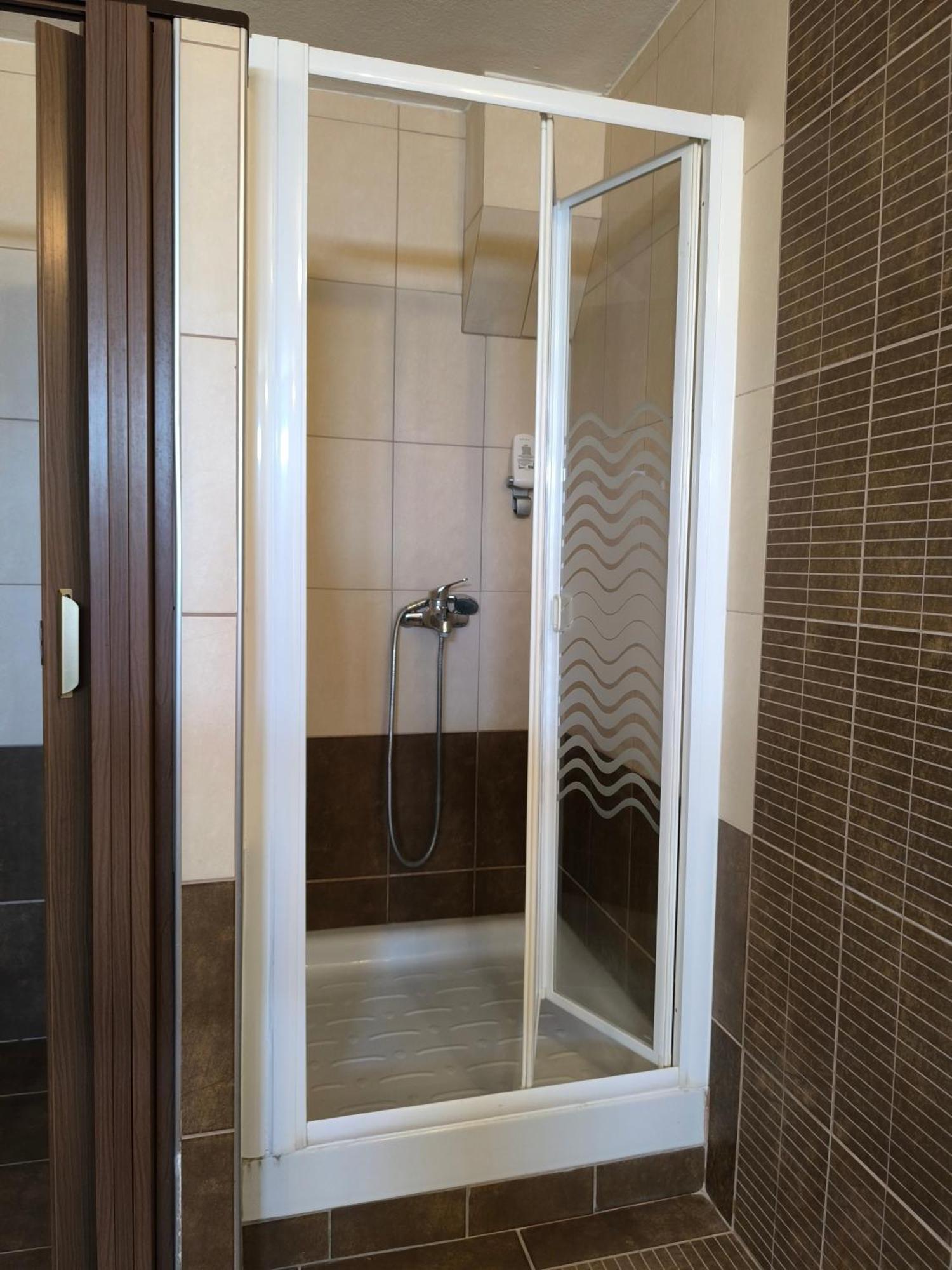 סימוולי Faraggi Hotel מראה חיצוני תמונה