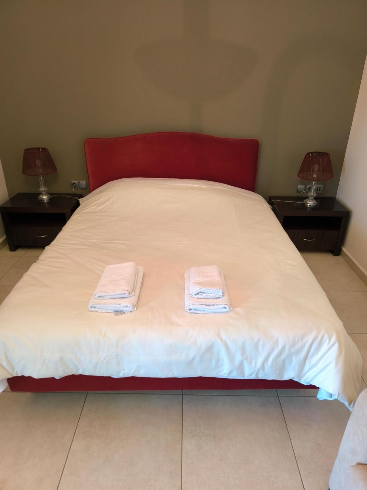 סימוולי Faraggi Hotel מראה חיצוני תמונה